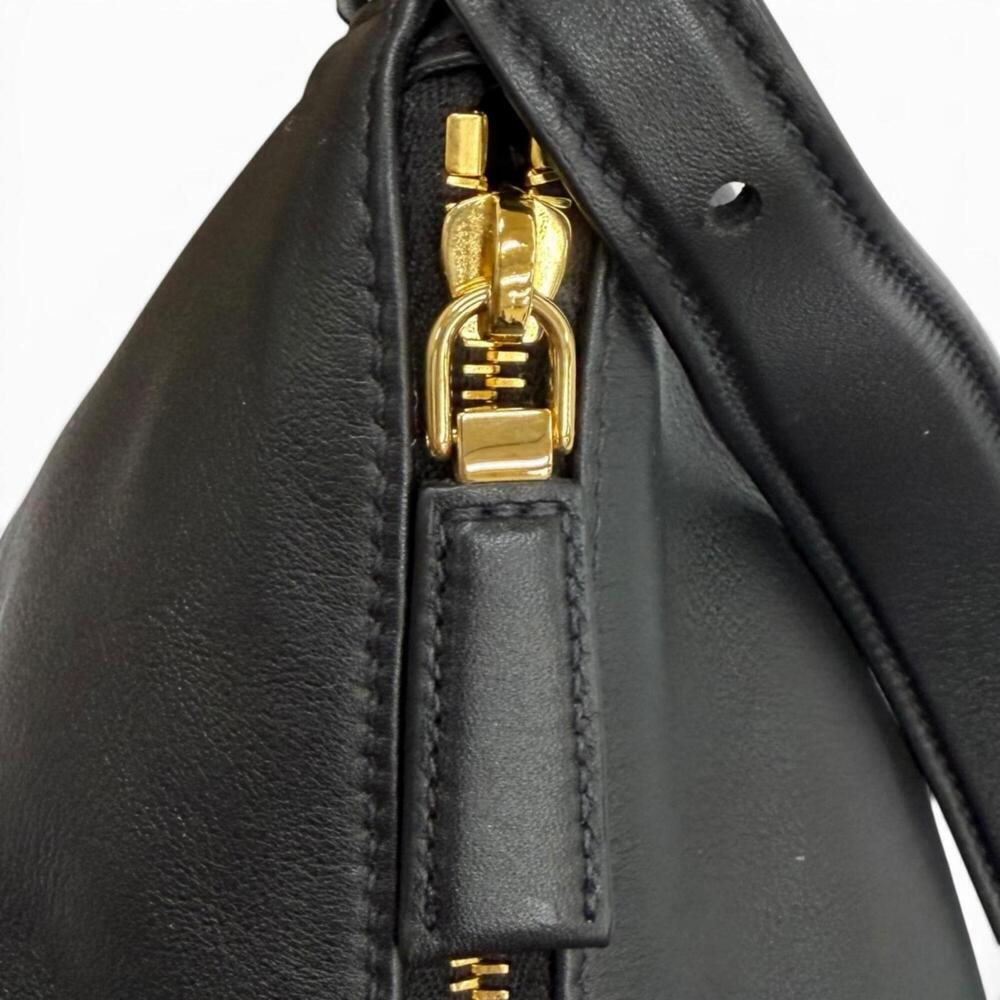 PRADA Bag - Picture 12 of 15